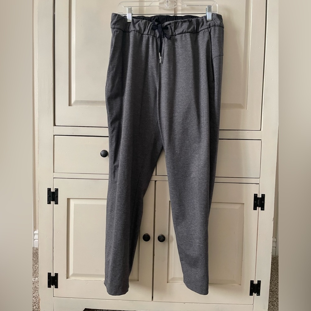Lululemon On The Fly cropped pant